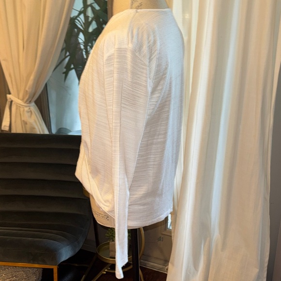 June & Hudson White Wrap Blouse Womens Longsleeve Shirt Soft Material size Small - Picture 3 of 8